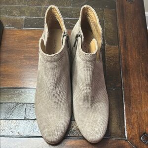 Lucky Brand Women's Tan Ankle Boots